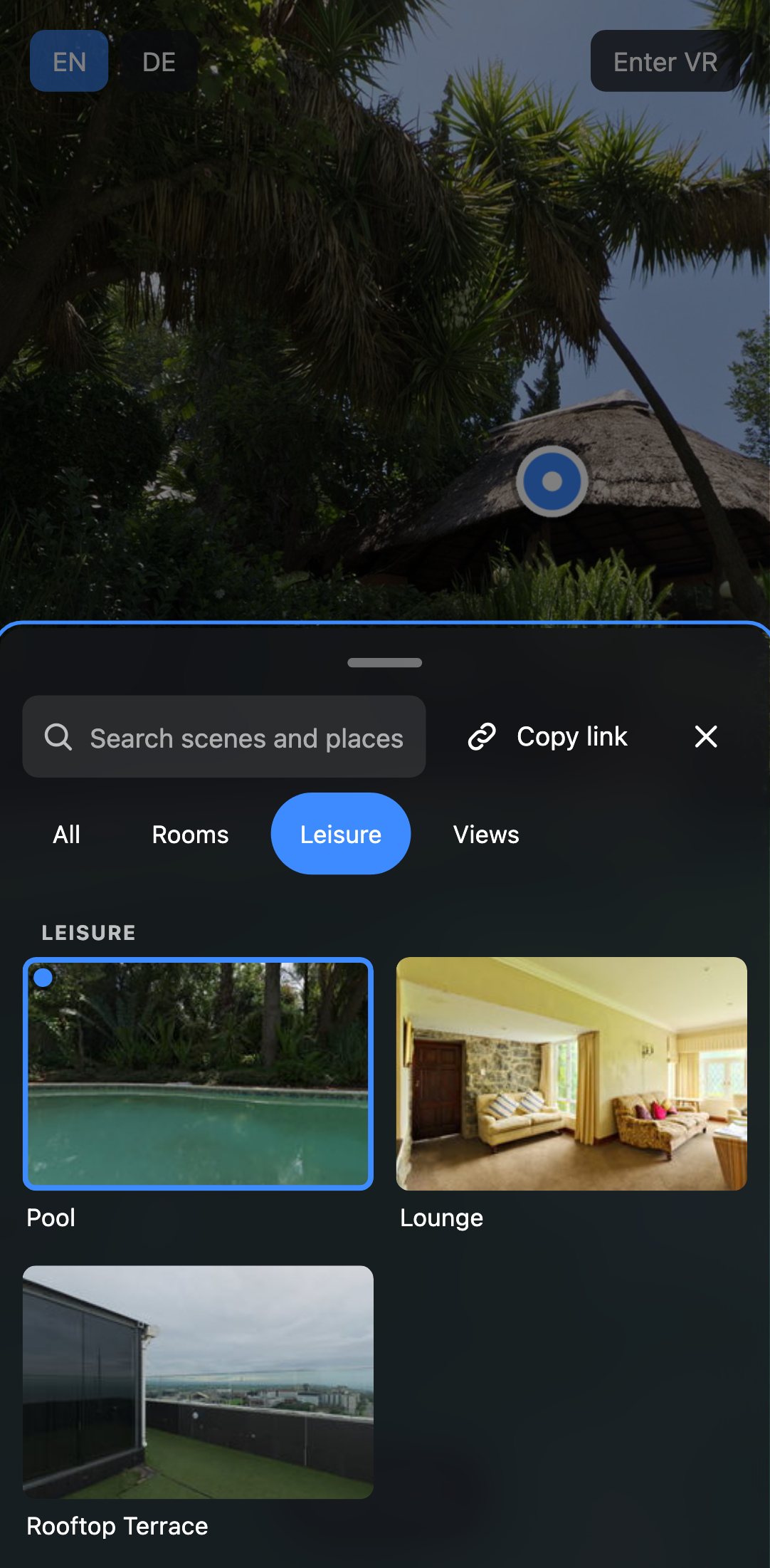Le menu en bas de l’écran avec recherche, groupes et scènes sur un téléphone.